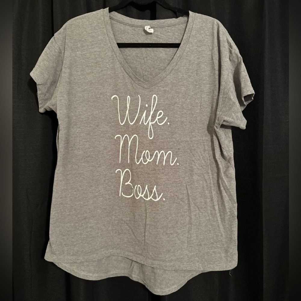 G Supply Wife, Mom, Boss XXL Grey T-Shirt
